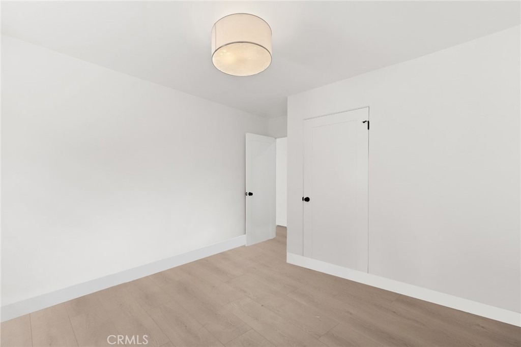 9425 Mclennan Avenue - Photo 32