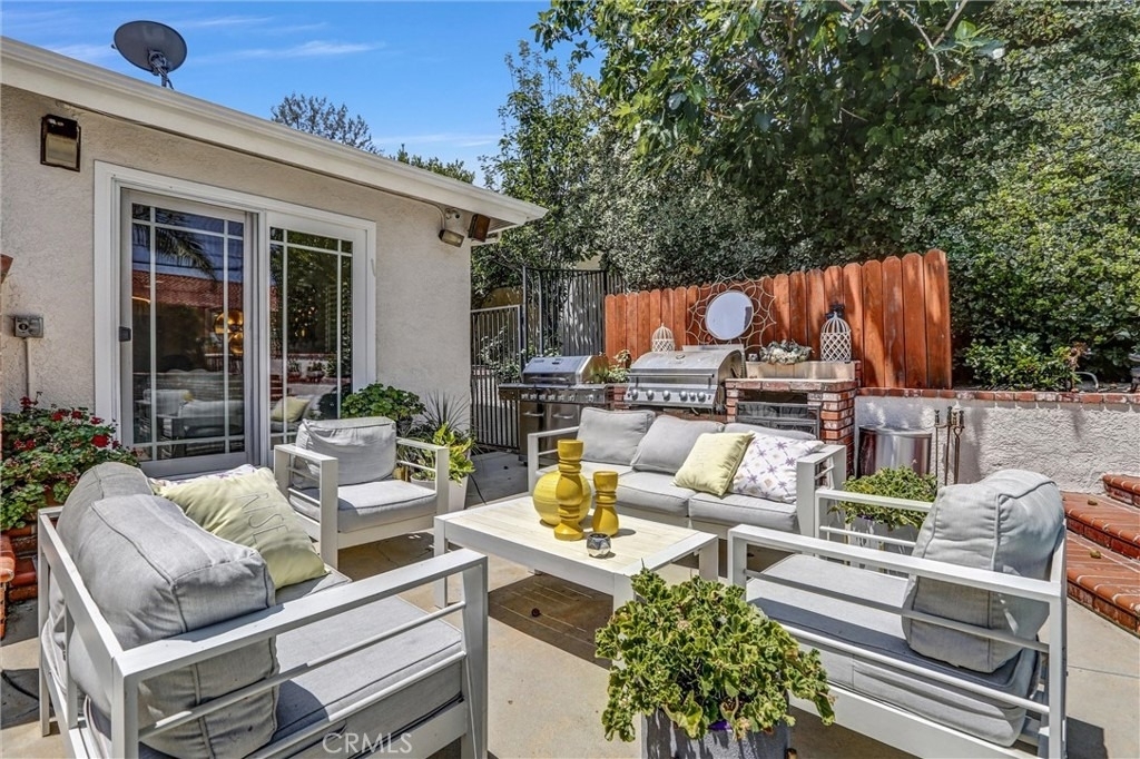 21701 Costanso Street - Photo 27