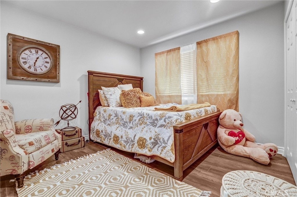21701 Costanso Street - Photo 19