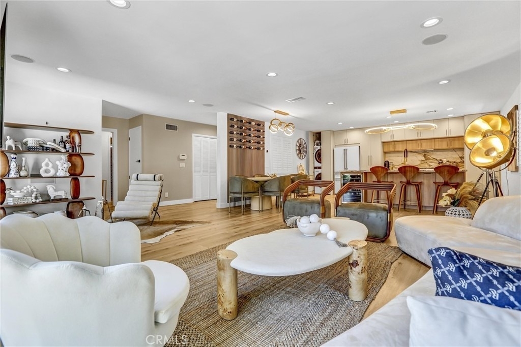 21701 Costanso Street - Photo 3