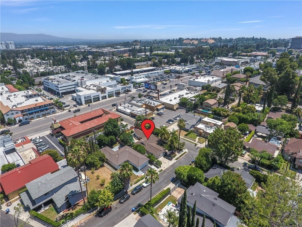 21701 Costanso Street - Photo 31