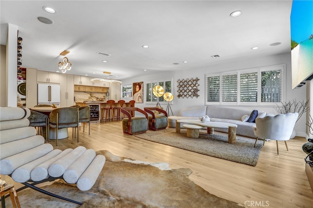 21701 Costanso Street - Photo 11