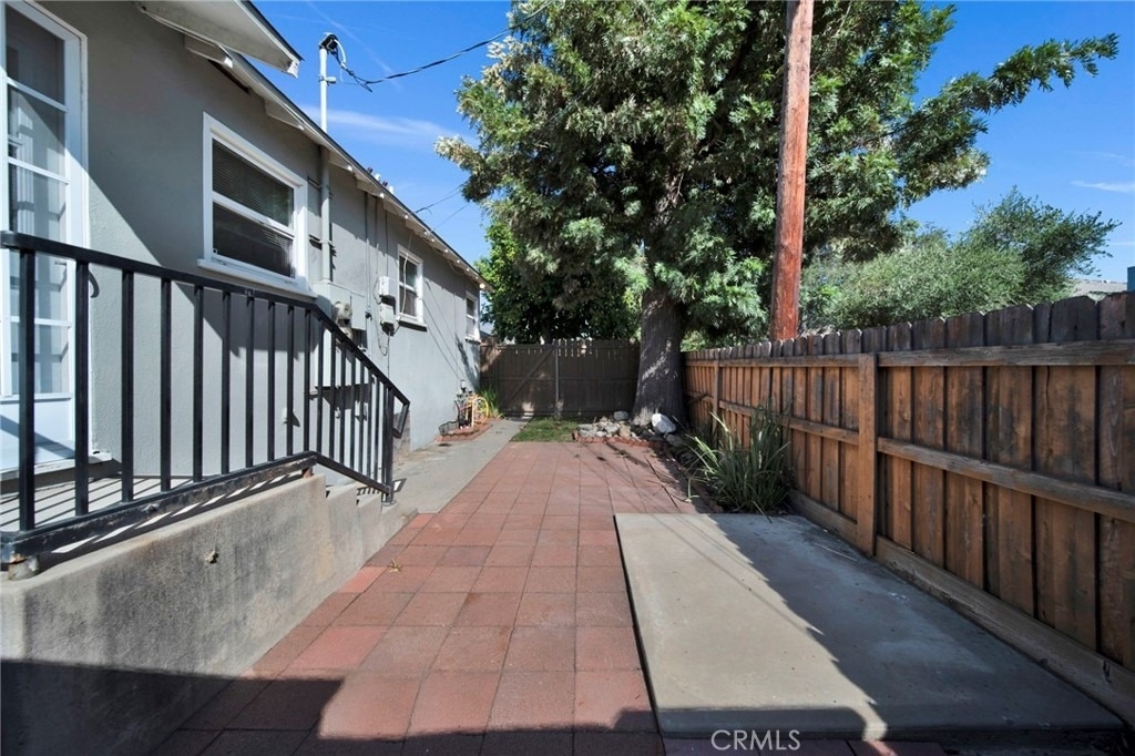 240 N Shamrock - Photo 14