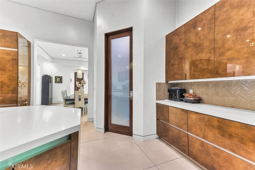 5176 Lindley - Photo 6