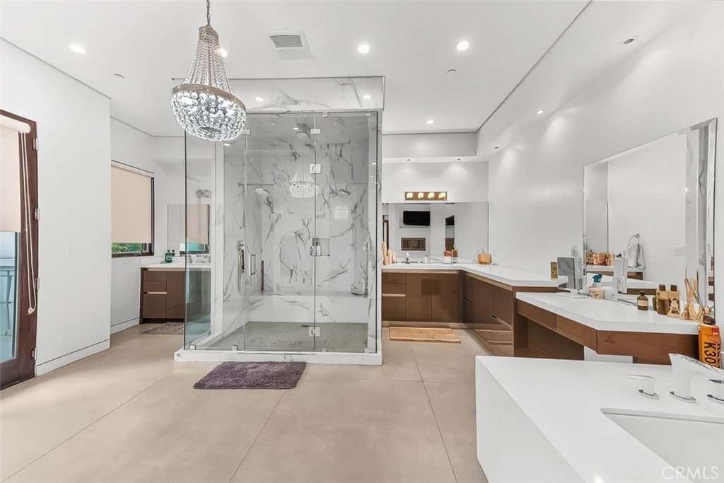 5176 Lindley - Photo 17