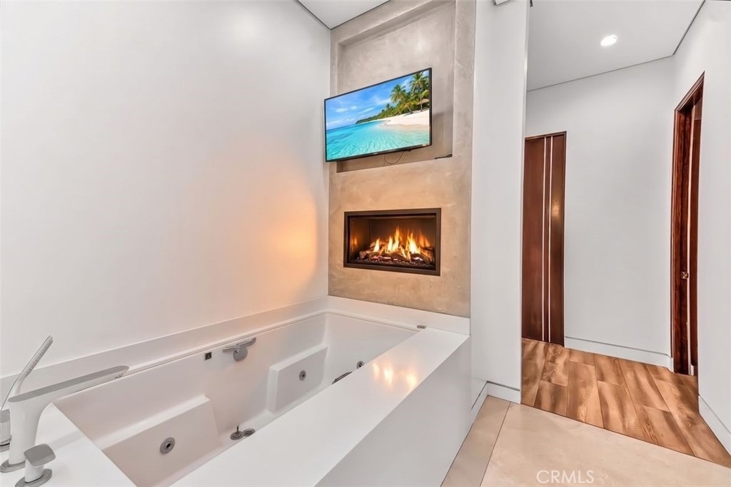 5176 Lindley - Photo 18