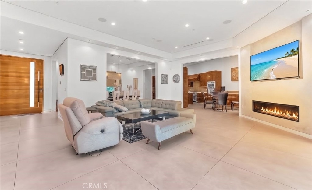 5176 Lindley - Photo 3