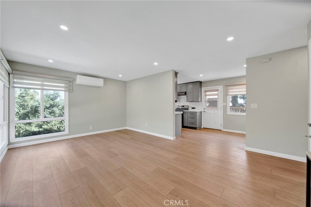 90 W Highland Avenue - Photo 6