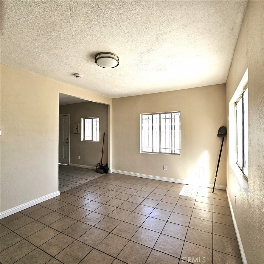 1445 W 82nd - Photo 9