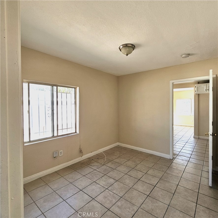 1445 W 82nd - Photo 6