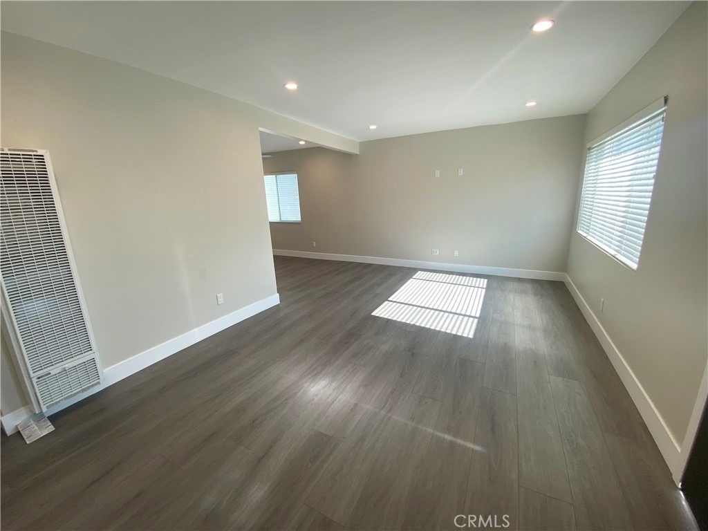25320 Cypress - Photo 3
