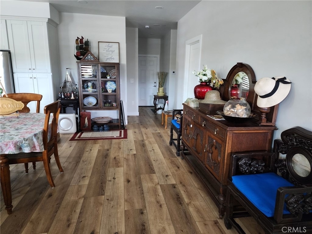 107 N Poe - Photo 4
