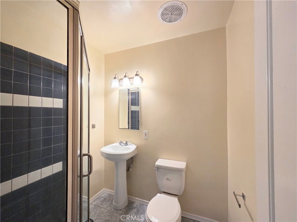 5589 Lemon Avenue - Photo 24