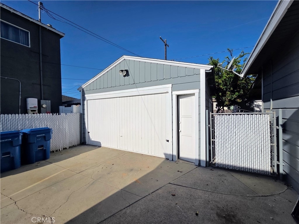 5589 Lemon Avenue - Photo 4