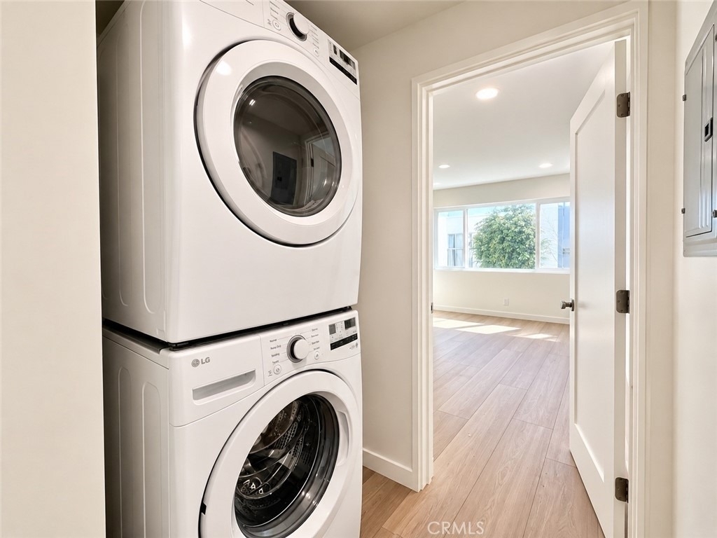 1540 S Beverly Drive - Photo 3