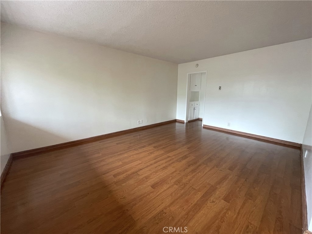 901 Linden Avenue - Photo 1