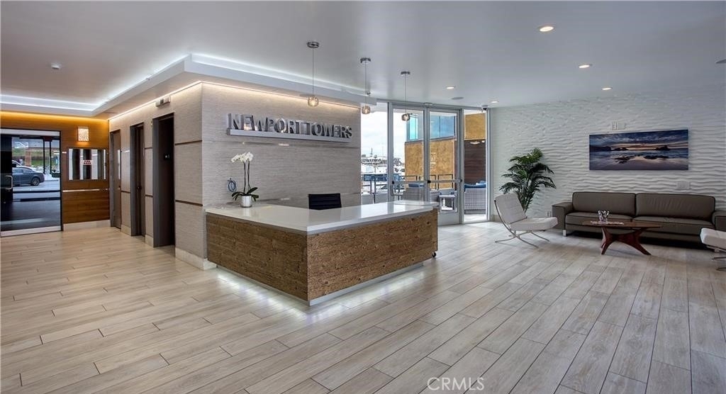 3121 W Coast - Photo 2