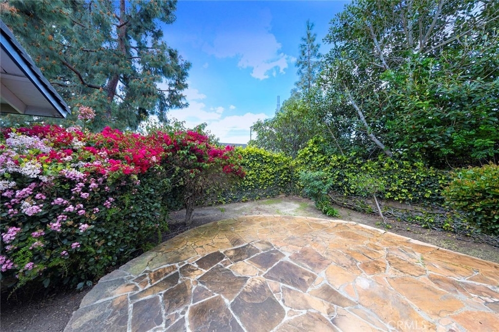 1652 N Pala Place - Photo 23