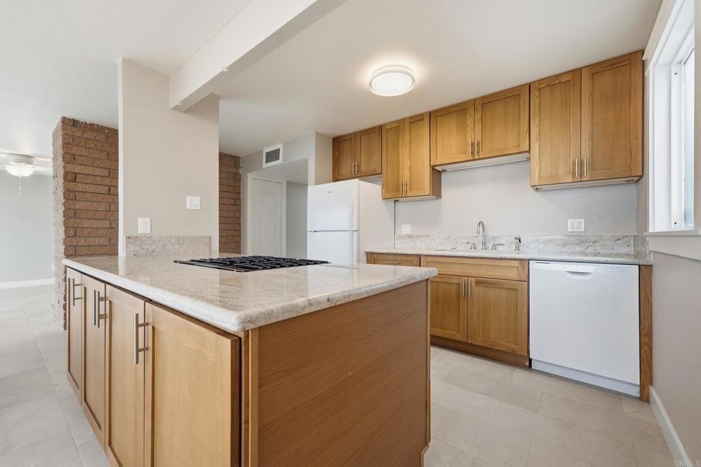 1550 Seacoast Drive - Photo 1