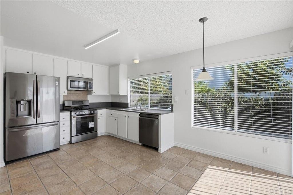 6859 Paris Way - Photo 4