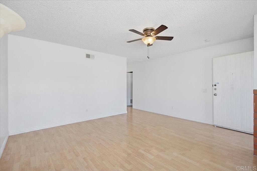 6859 Paris Way - Photo 7