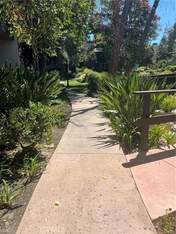 21821 Burbank Boulevard - Photo 36