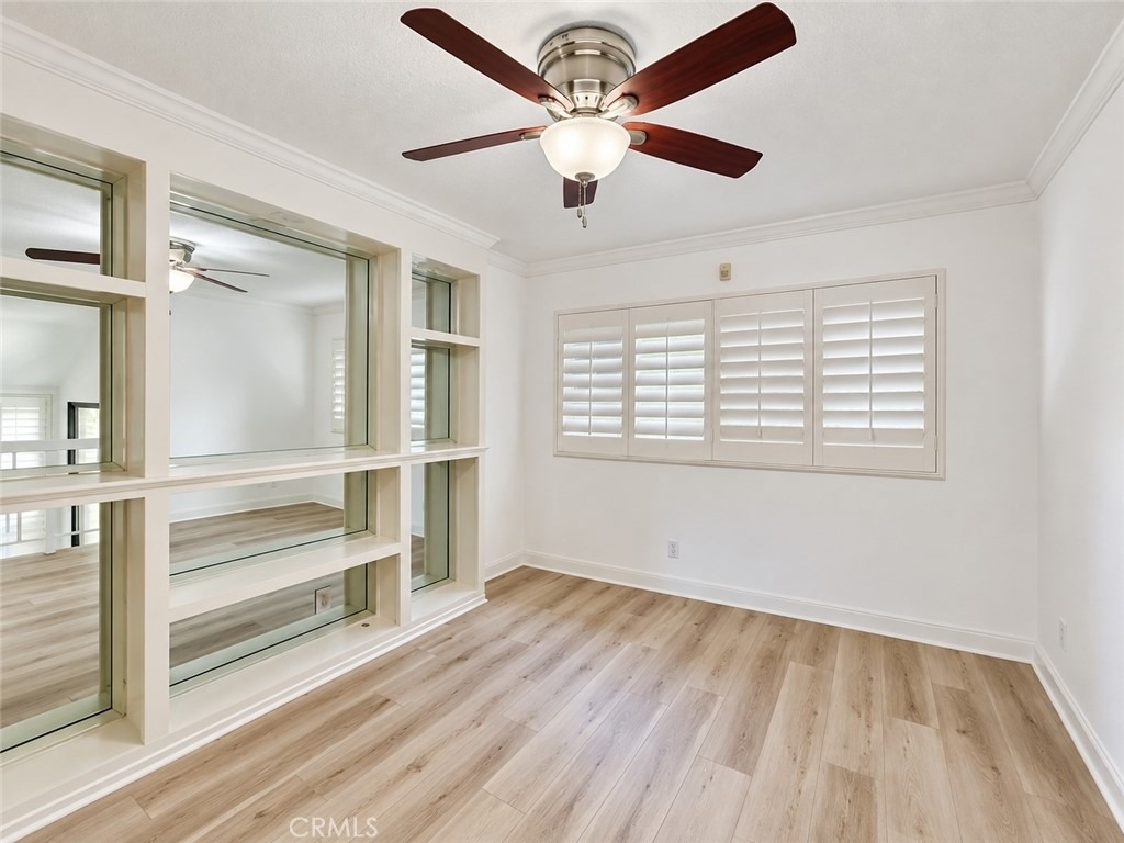 21821 Burbank Boulevard - Photo 13