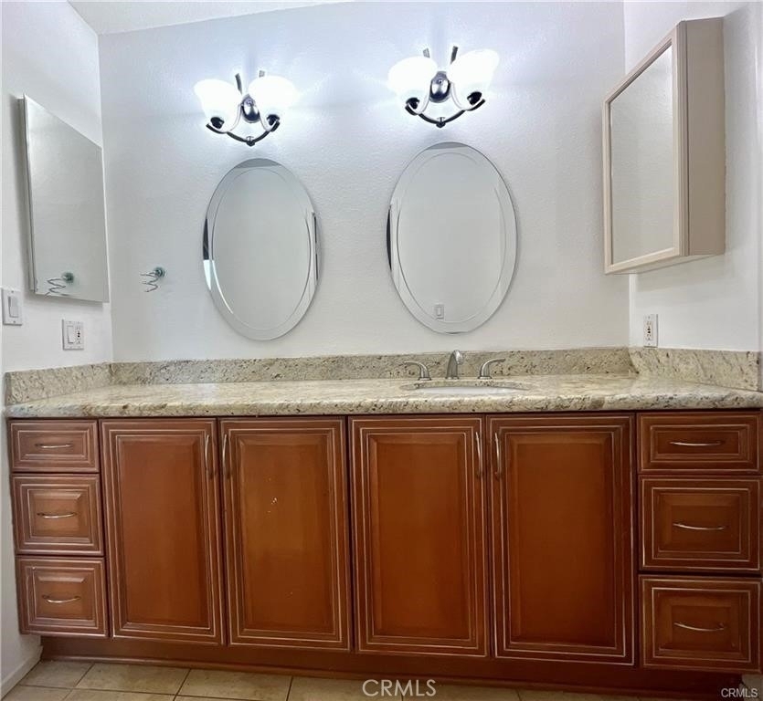 21821 Burbank Boulevard - Photo 27