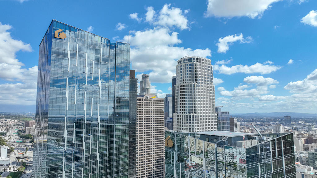 889 Francisco Street - Photo 63