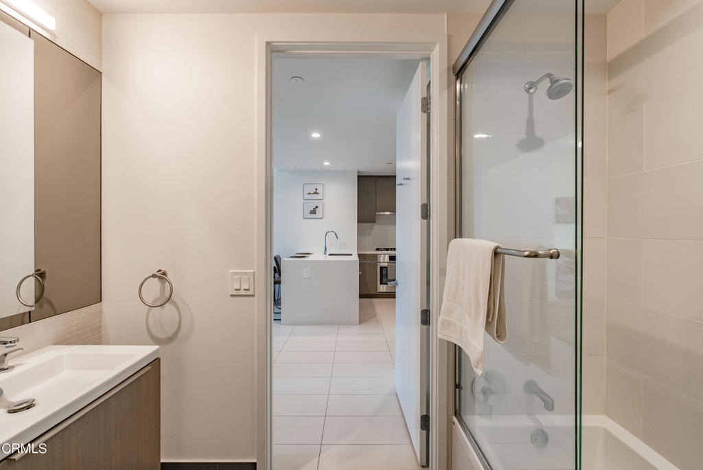 889 Francisco Street - Photo 30