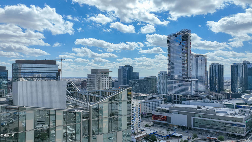 889 Francisco Street - Photo 67