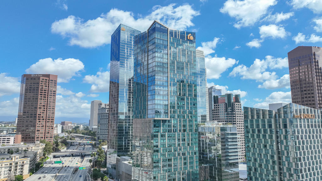 889 Francisco Street - Photo 60