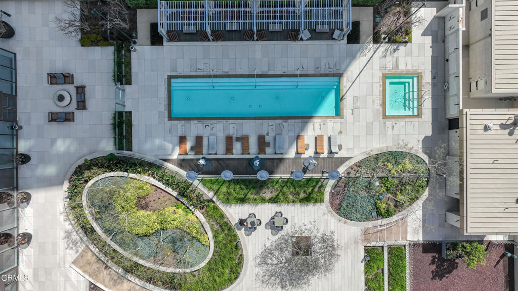 889 Francisco Street - Photo 49