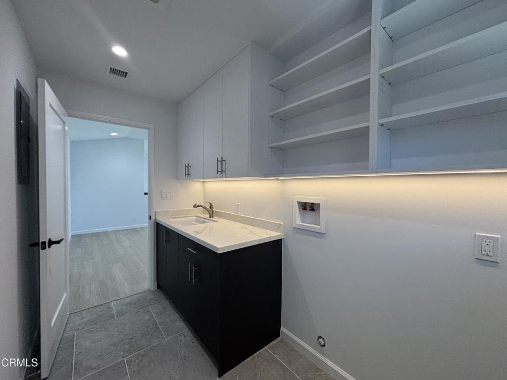 2230 Sherwood Place - Photo 11