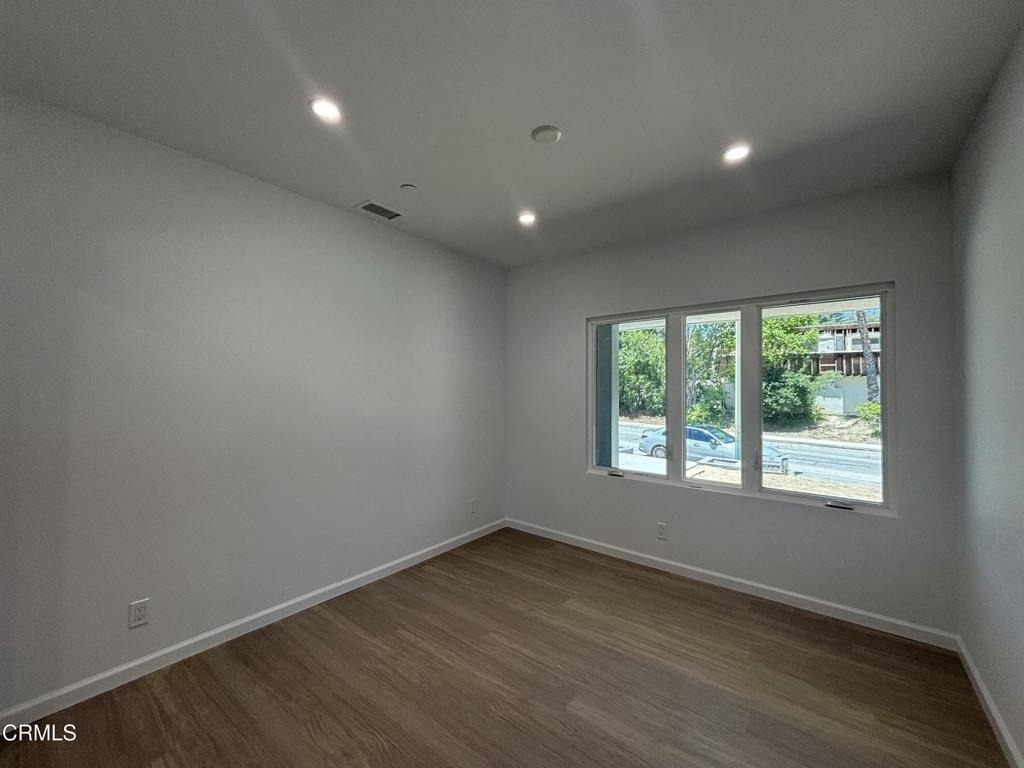 2230 Sherwood Place - Photo 17