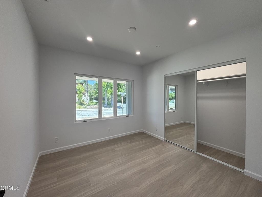 2230 Sherwood Place - Photo 16