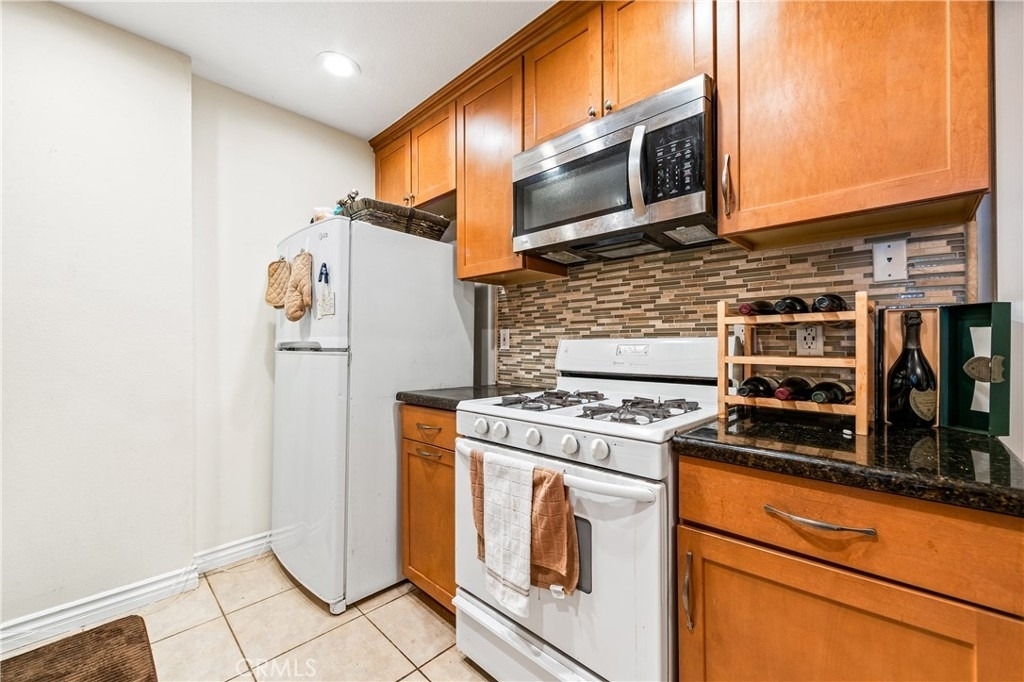 6600 Warner Avenue - Photo 2