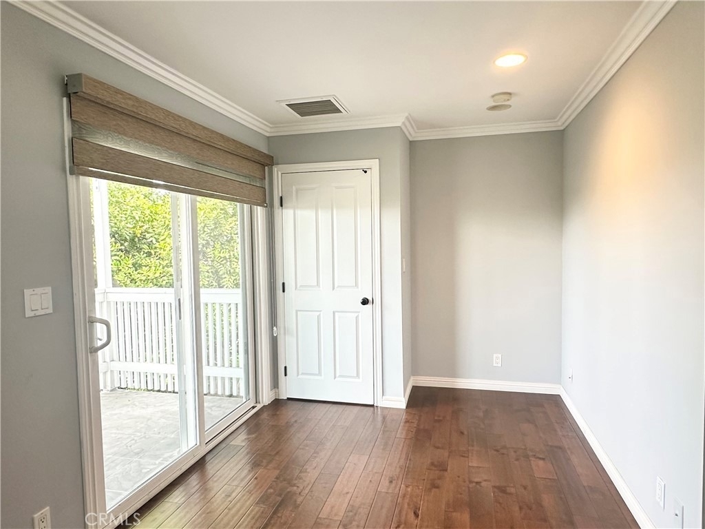 2649 N Parish - Photo 28