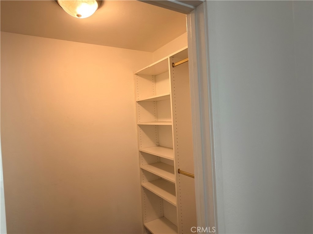 2072 S West - Photo 28