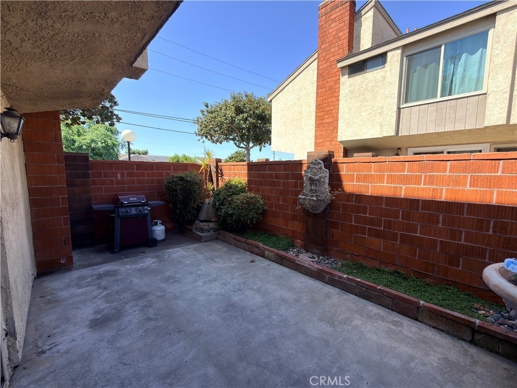 2072 S West - Photo 31