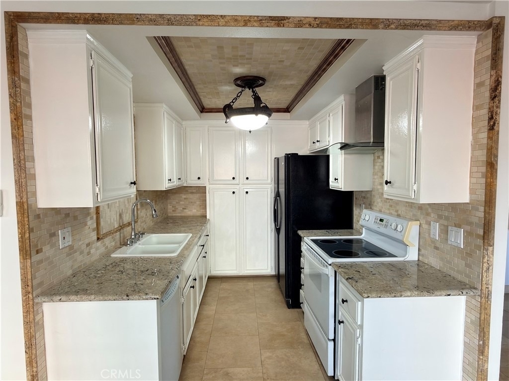 2072 S West - Photo 4