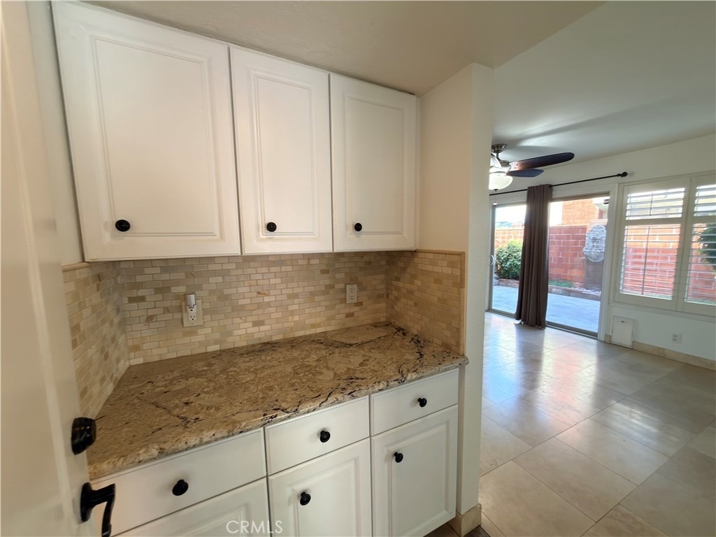 2072 S West - Photo 15