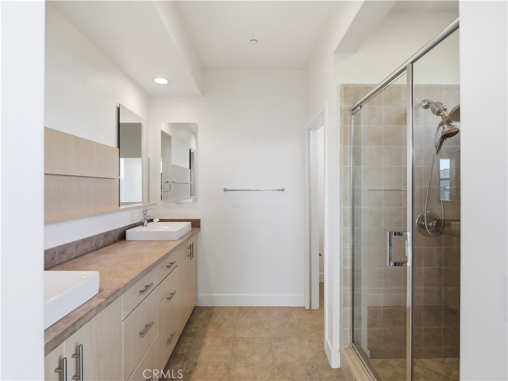 1 Vantis Drive - Photo 21