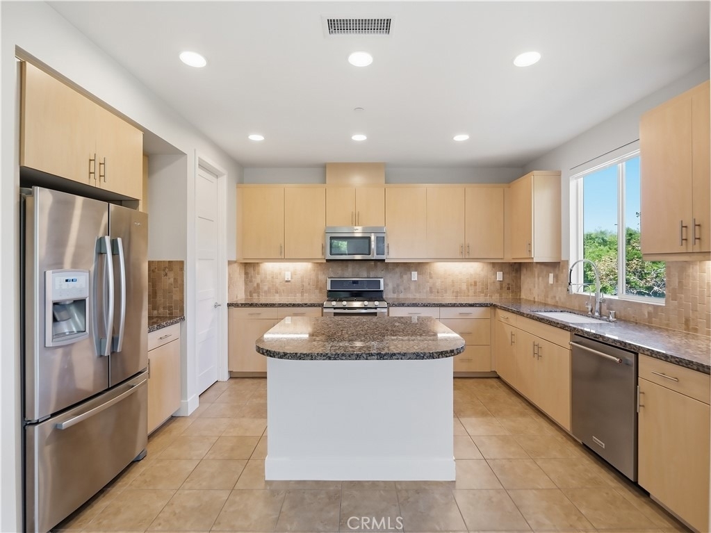 1 Vantis Drive - Photo 12
