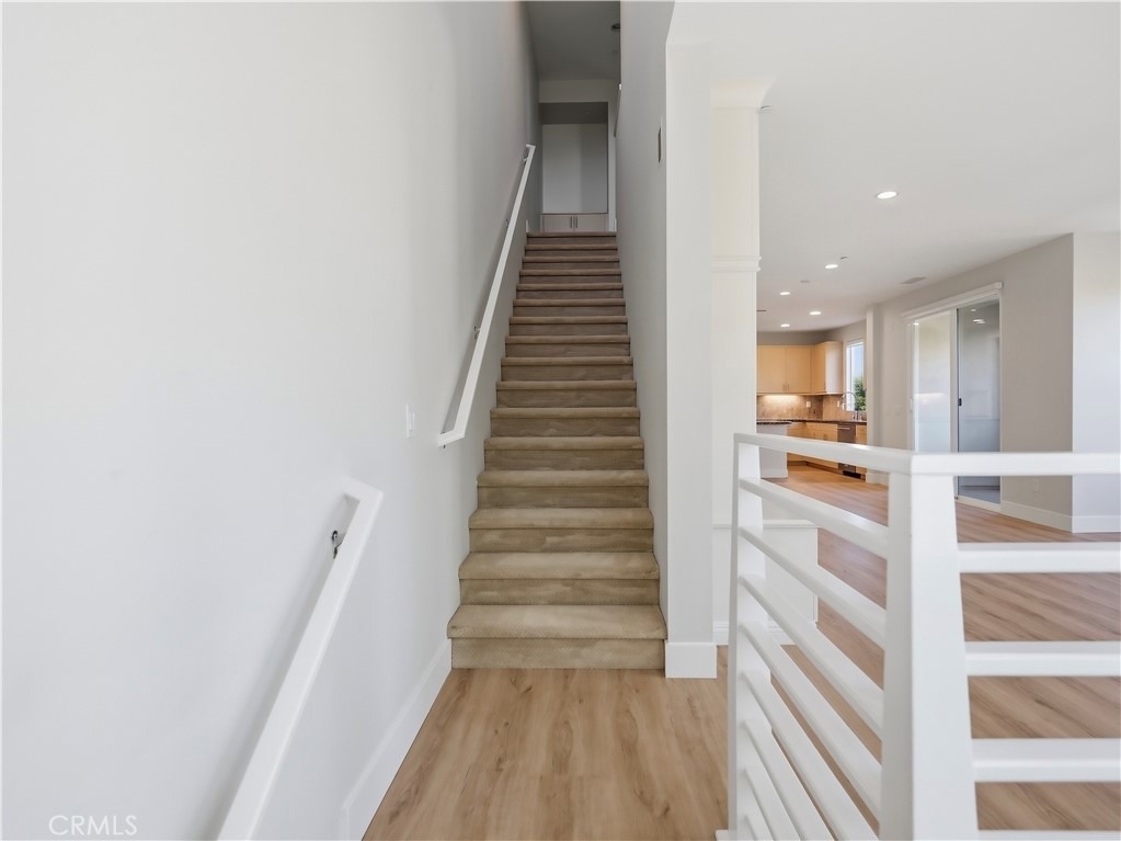 1 Vantis Drive - Photo 32