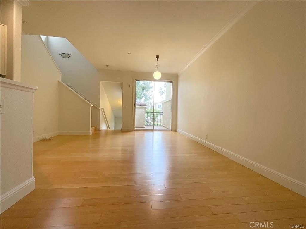 511 Birch Grove - Photo 2