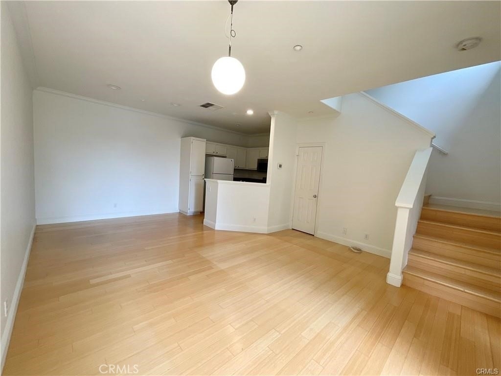 511 Birch Grove - Photo 0