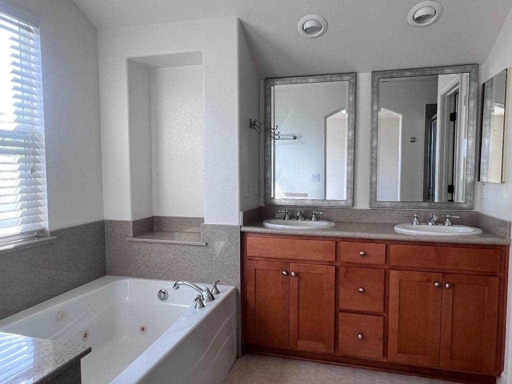20600 Murano Circle - Photo 14