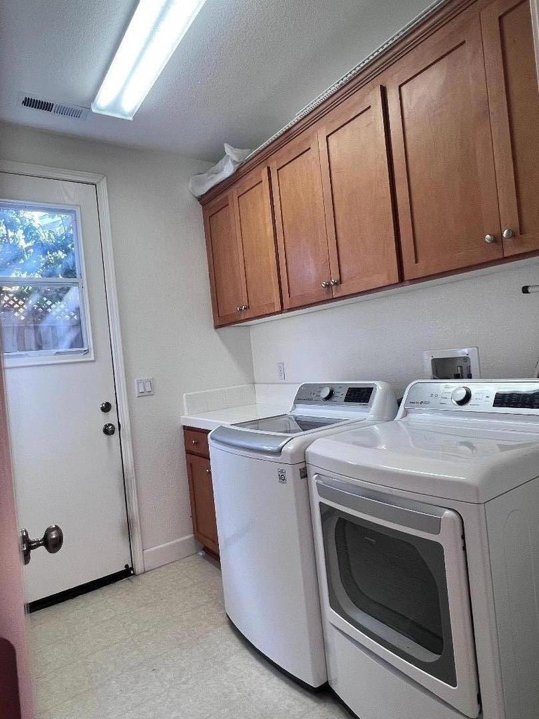 20600 Murano Circle - Photo 17