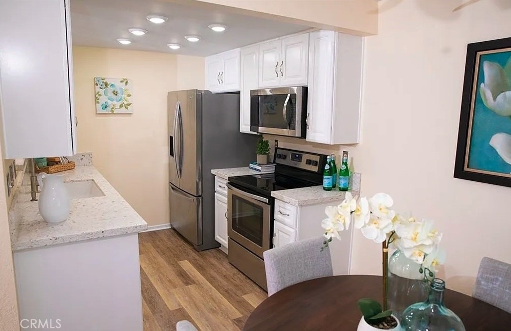 638 Bridgeport - Photo 1